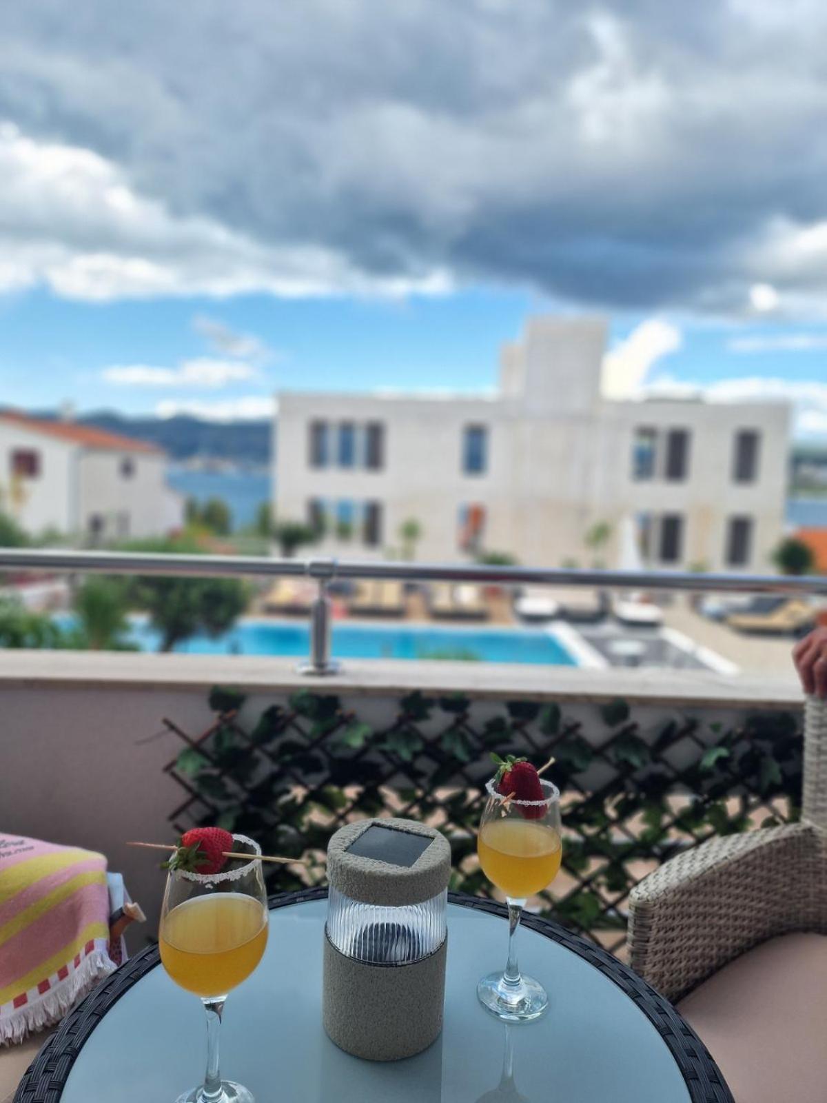 Apartments Silva With A View Of Sea Trogir Eksteriør billede
