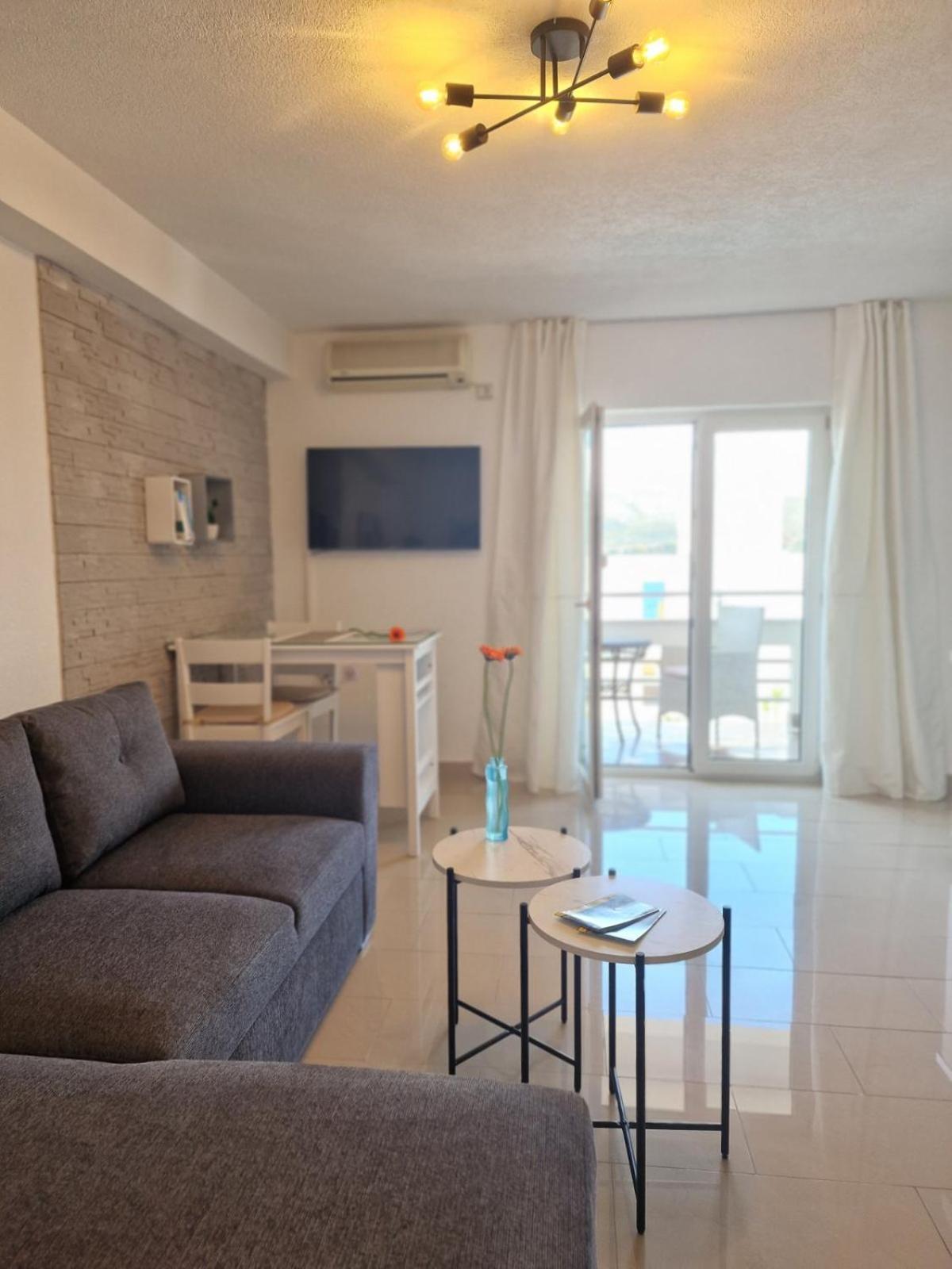 Apartments Silva With A View Of Sea Trogir Eksteriør billede