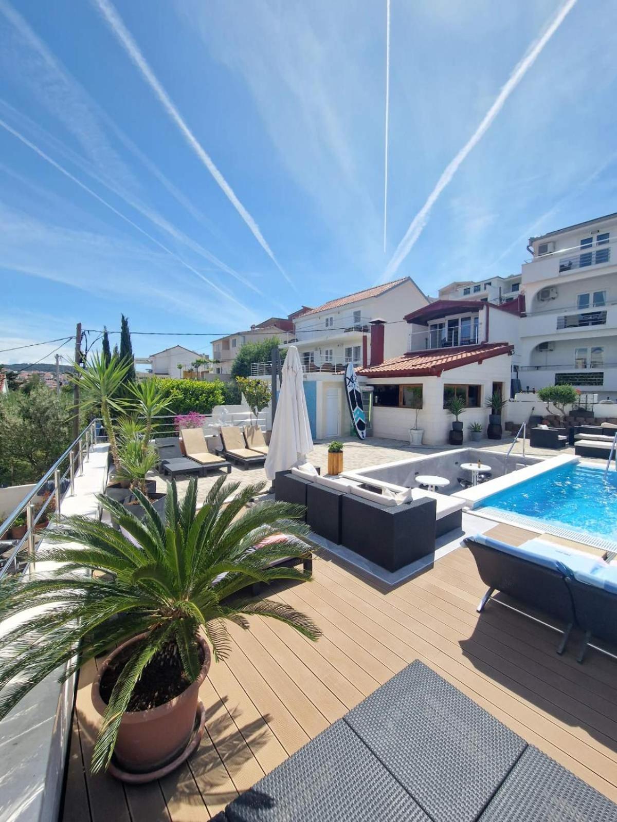 Apartments Silva With A View Of Sea Trogir Eksteriør billede