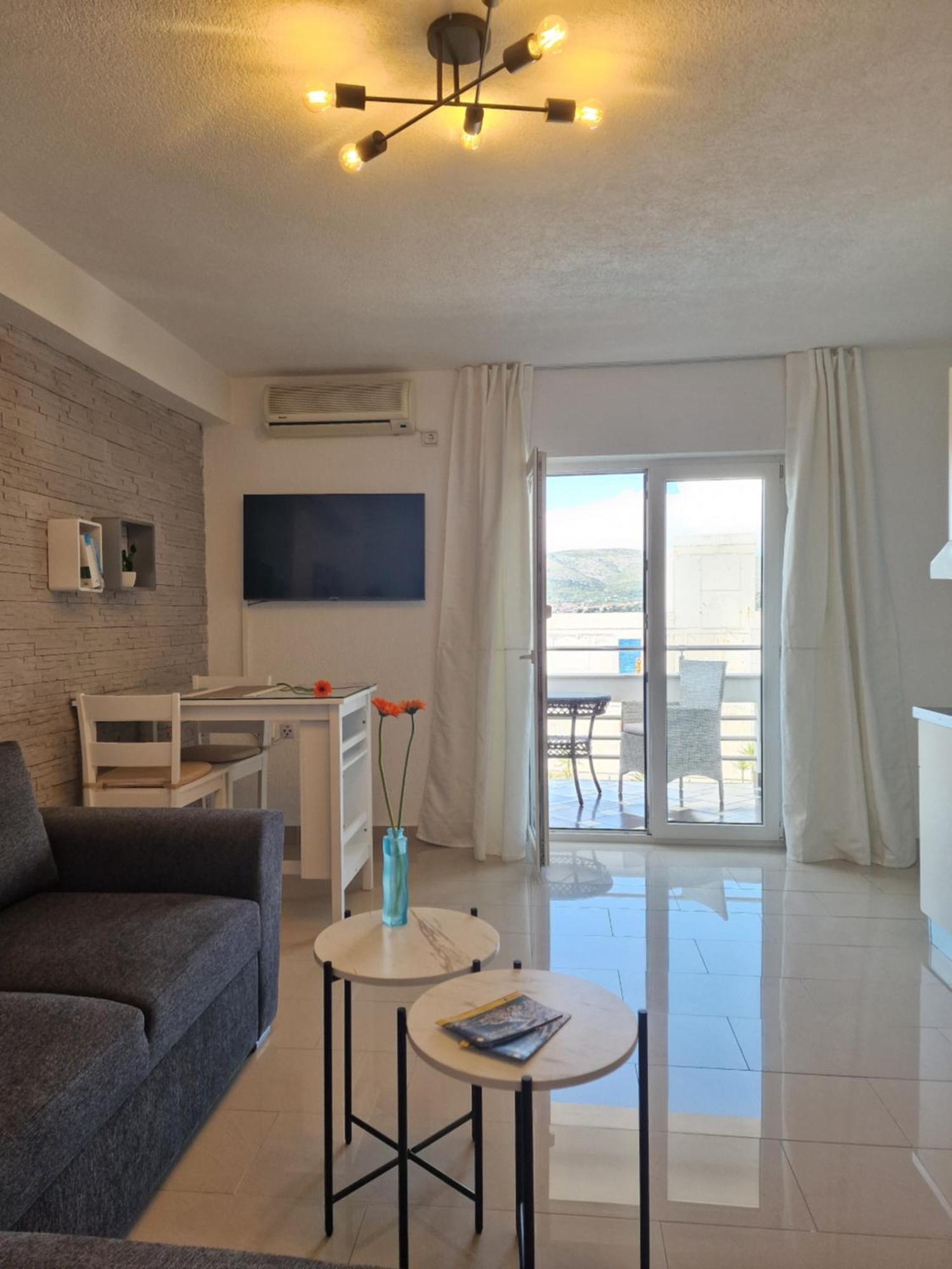 Apartments Silva With A View Of Sea Trogir Eksteriør billede