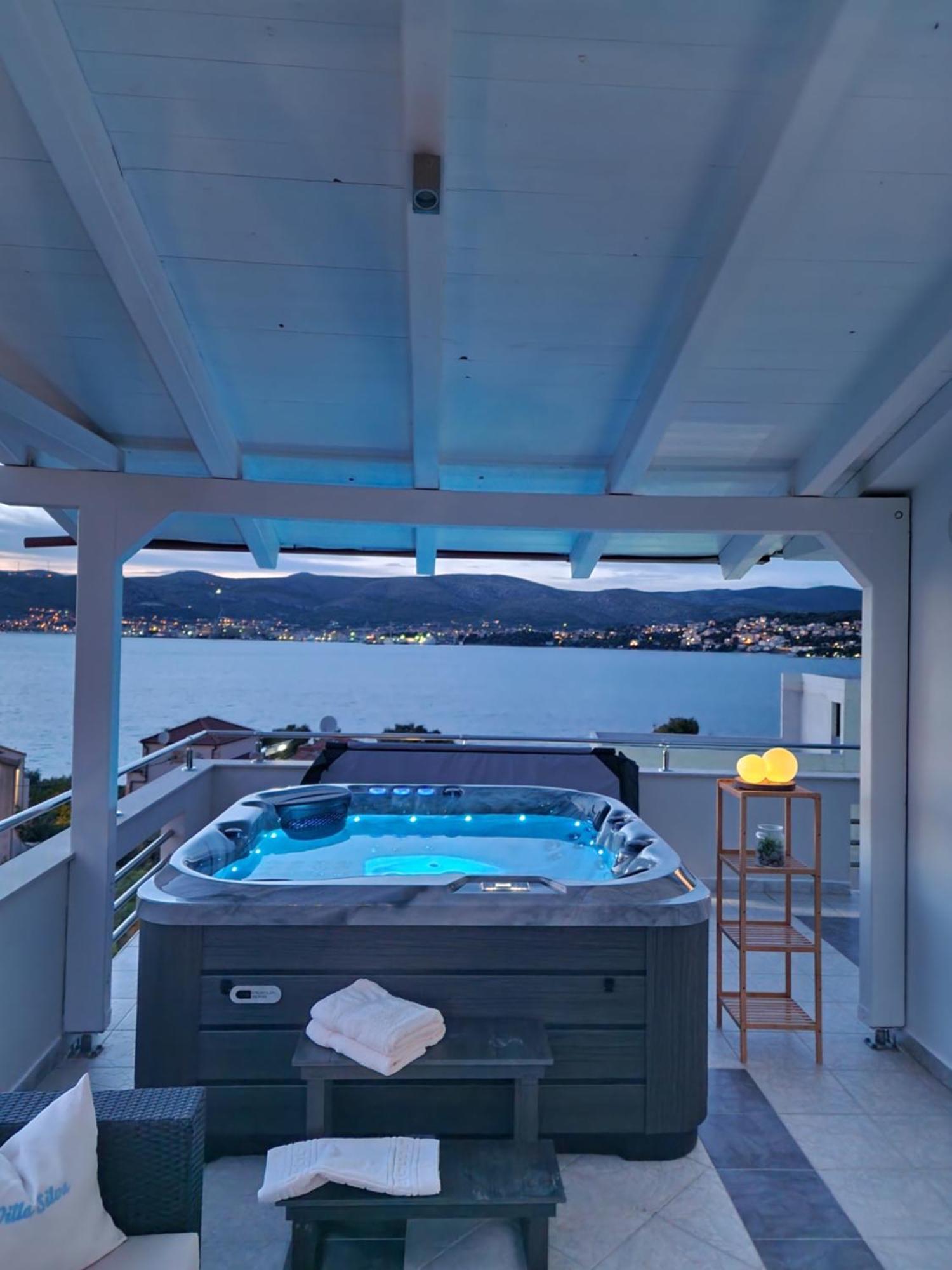 Apartments Silva With A View Of Sea Trogir Eksteriør billede